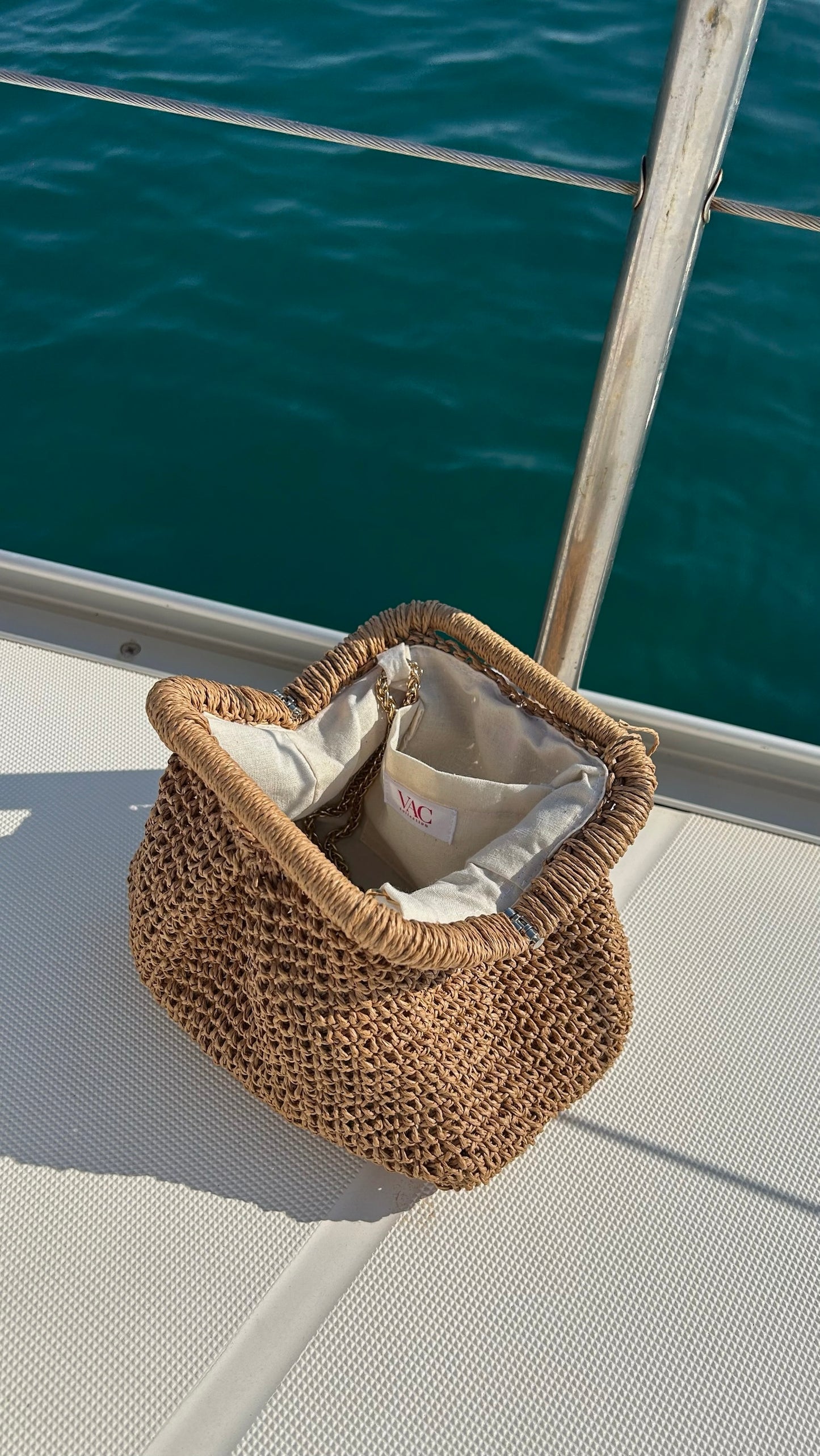 The Raffia Handle Bag - Brown